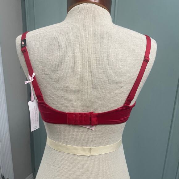 Victorias Secret Red Body By Victoria Perfect Coverage Bra 32DD NEW Smooth - Picture 4 of 6